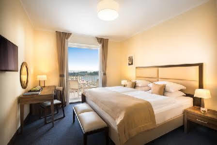 Remisens Premium Casa Rosa Hotel Portorose Esterno foto